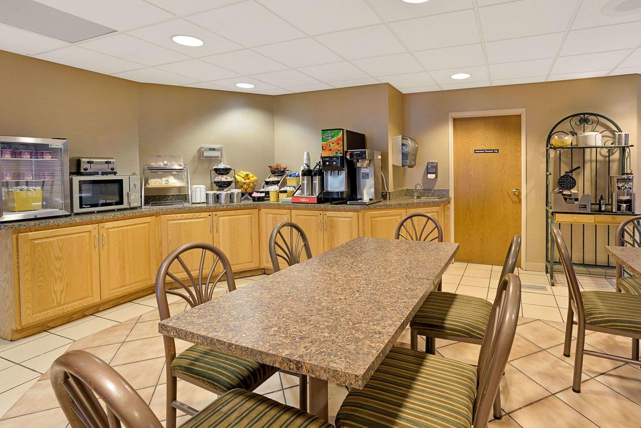 Days Inn By Wyndham Eagan Minnesota Near Mall Of America - thumb 31