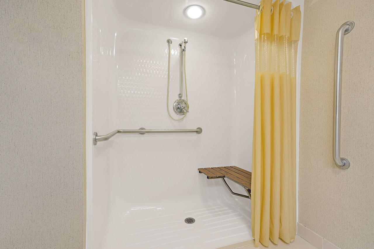 Days Inn By Wyndham Eagan Minnesota Near Mall Of America - thumb 32