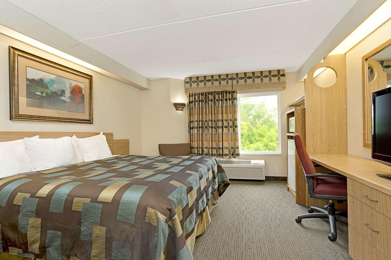 Days Inn By Wyndham Eagan Minnesota Near Mall Of America - thumb 24