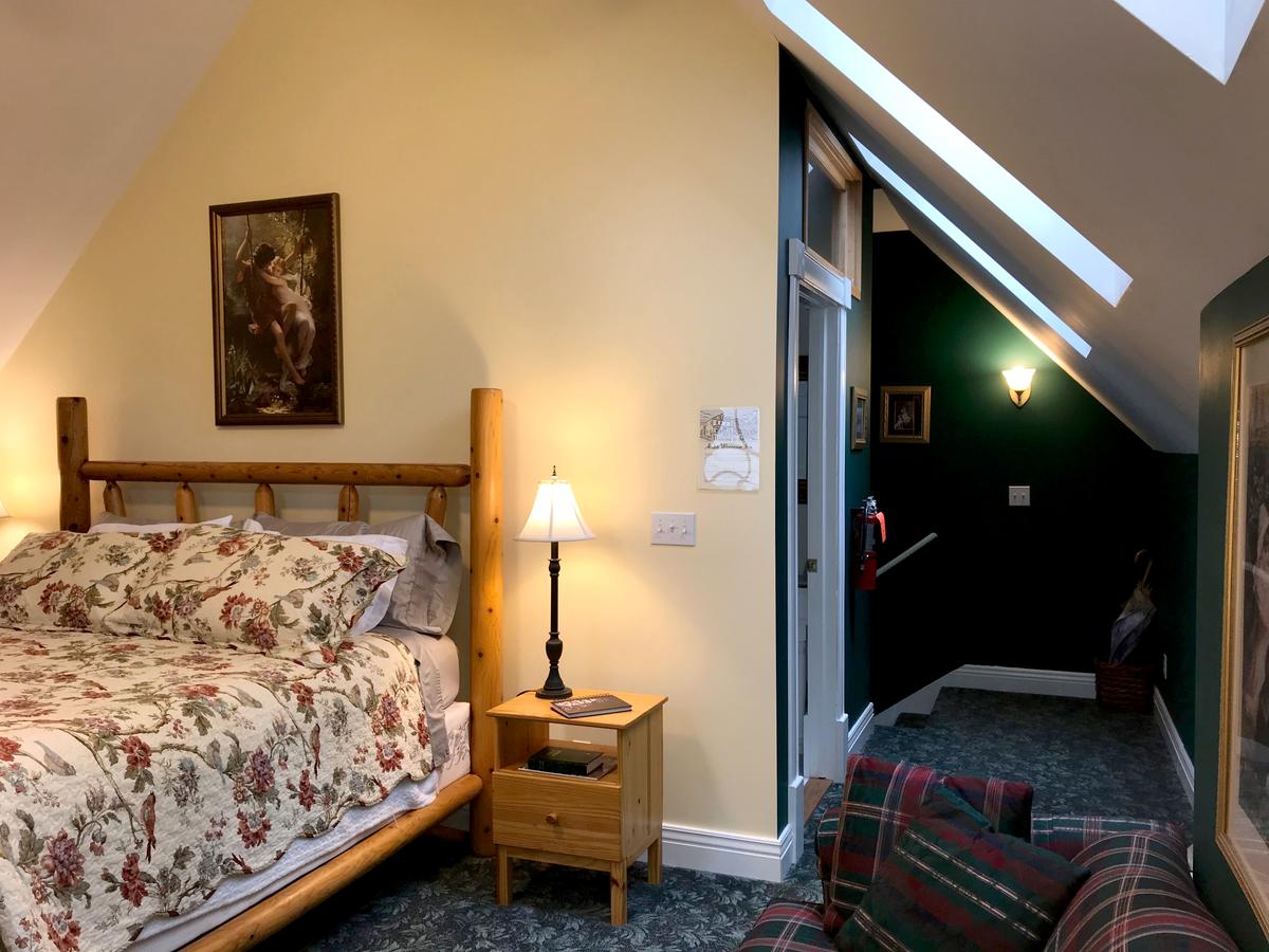 Andor Wenneson Historic Inn - thumb 11