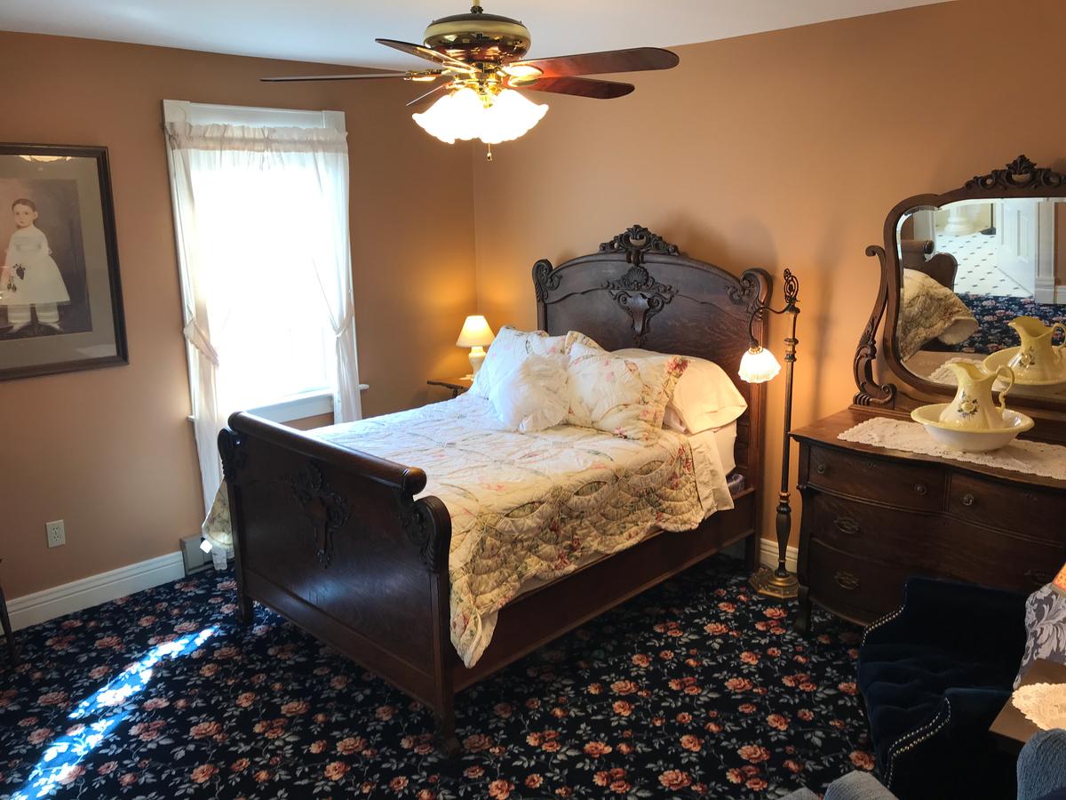 Andor Wenneson Historic Inn - thumb 34