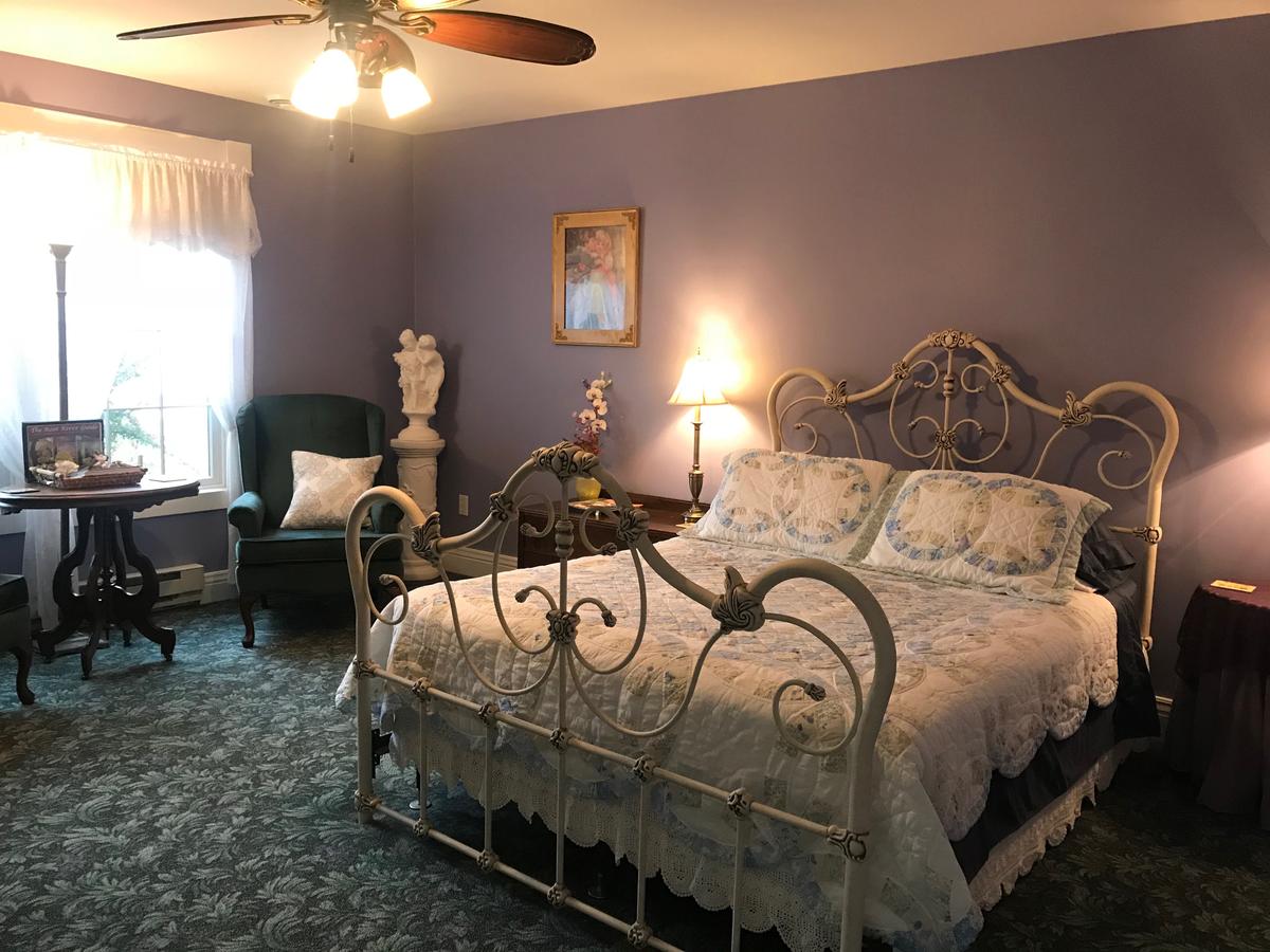 Andor Wenneson Historic Inn - thumb 22