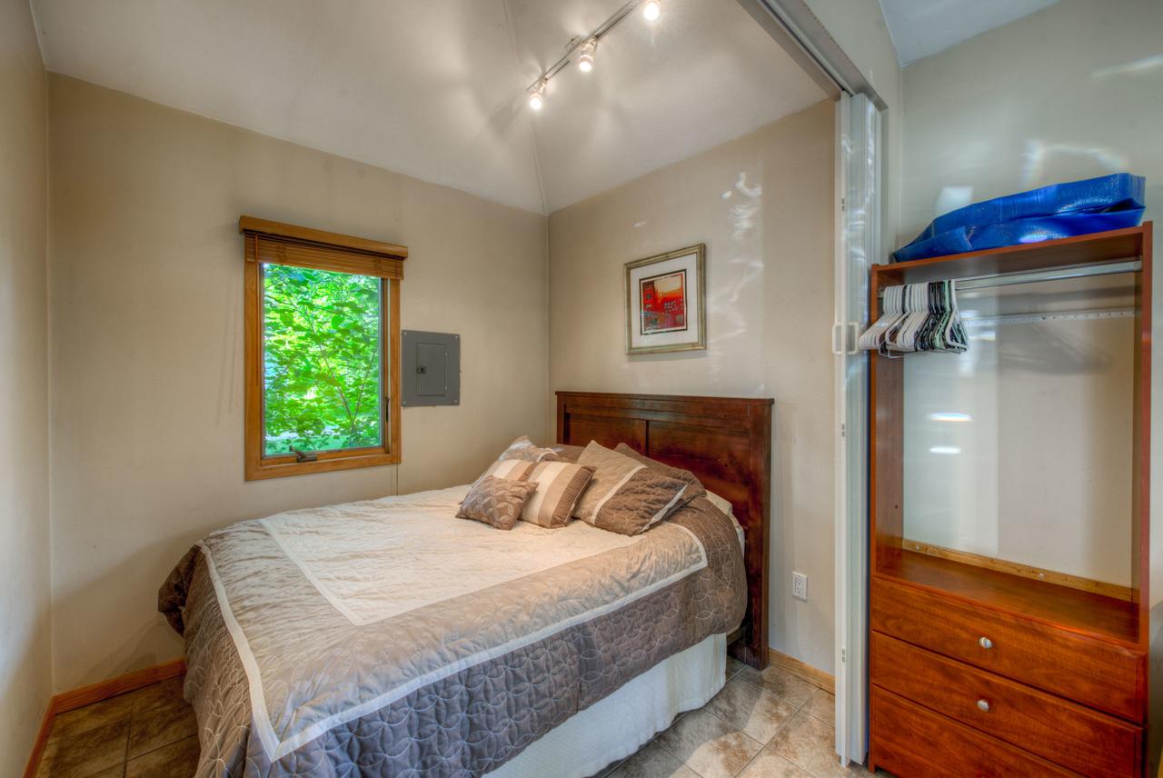 Wayzata Bay Lake Minnetonka House & Guest House - thumb 31