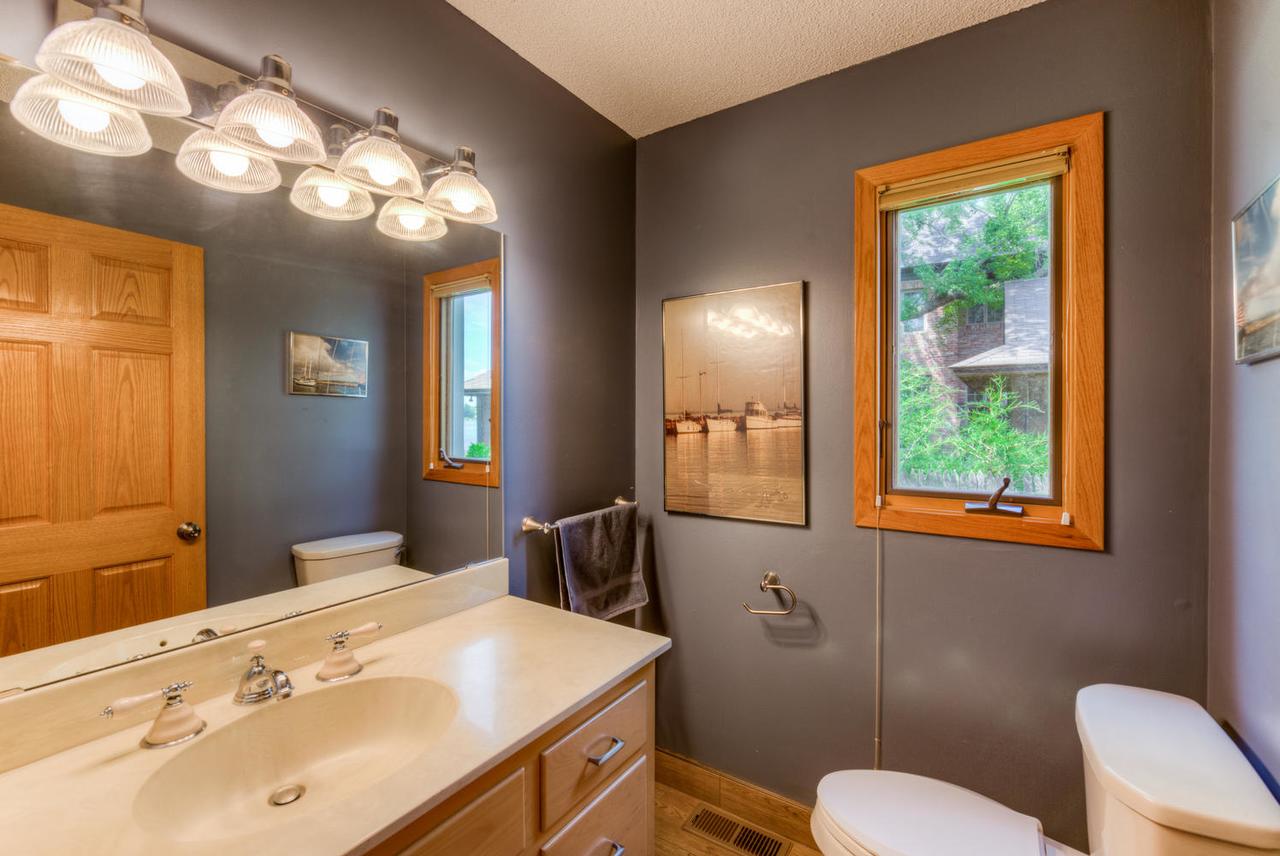 Wayzata Bay Lake Minnetonka House & Guest House - thumb 19