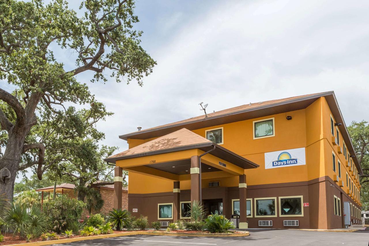 Days Inn By Wyndham Biloxi Beach - thumb 0