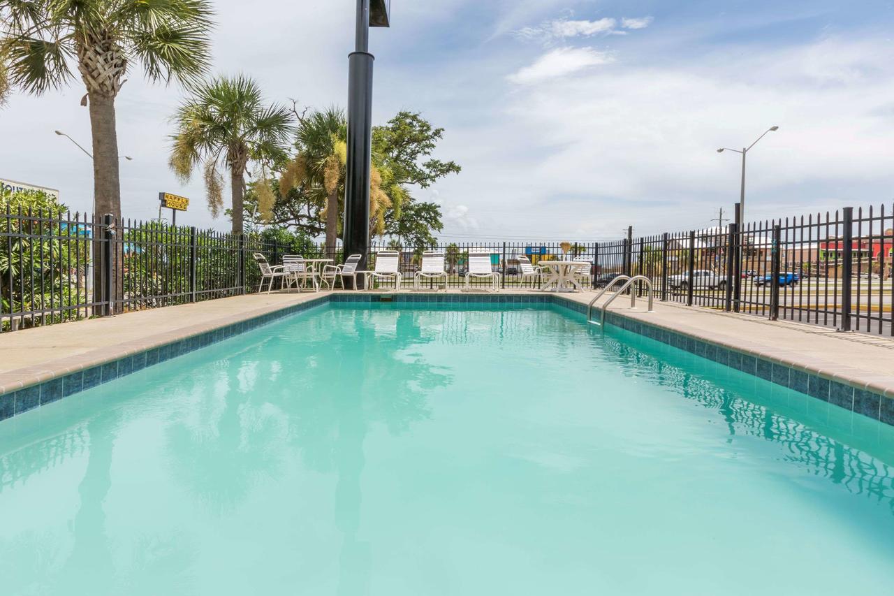 Days Inn By Wyndham Biloxi Beach - thumb 26