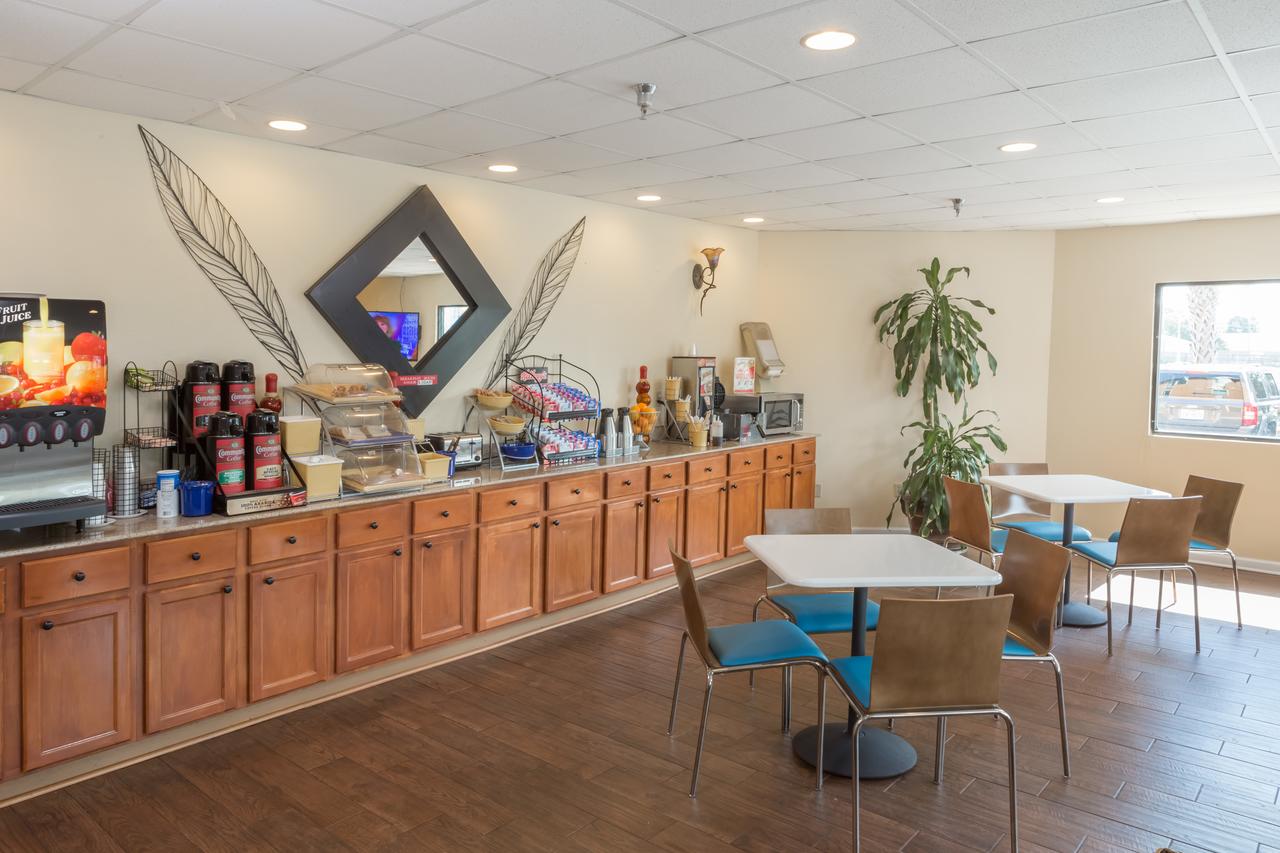 Days Inn By Wyndham Biloxi Beach - thumb 5