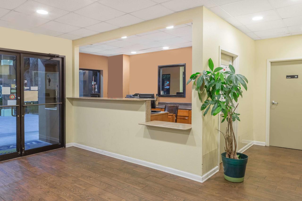 Days Inn By Wyndham Biloxi Beach - thumb 27