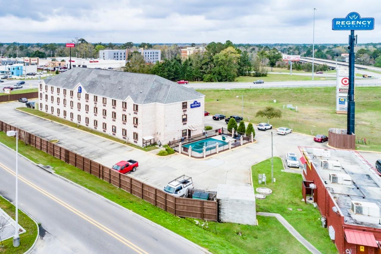Regency Inn & Suites Biloxi - thumb 32