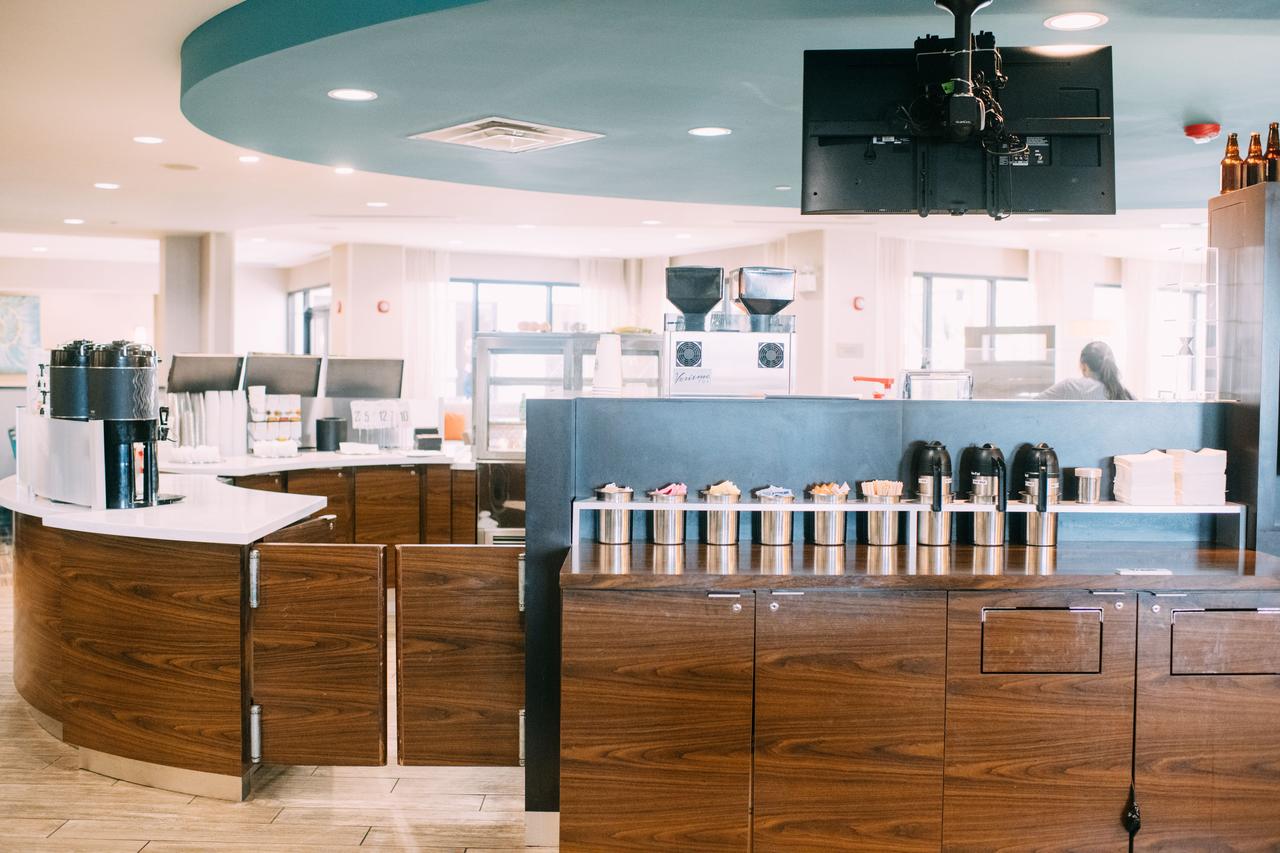 Courtyard By Marriott Gulfport Beachfront - thumb 32