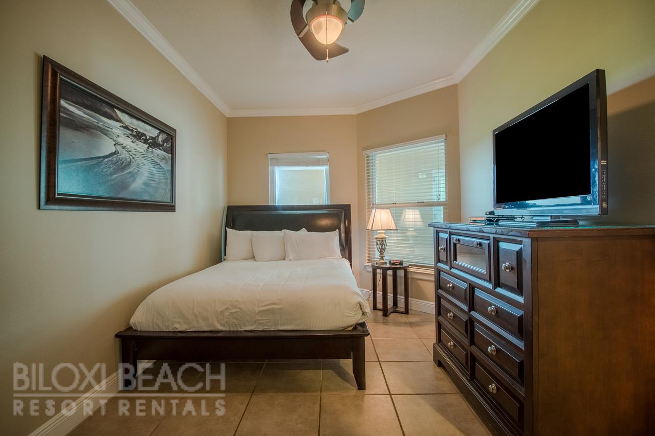 Legacy II 1005 - Four Bedroom Apartment - thumb 12