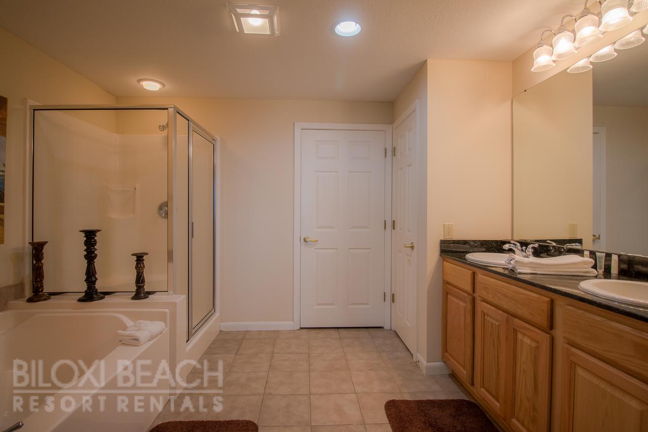 Legacy I 404 - Three Bedroom Apartment - thumb 9