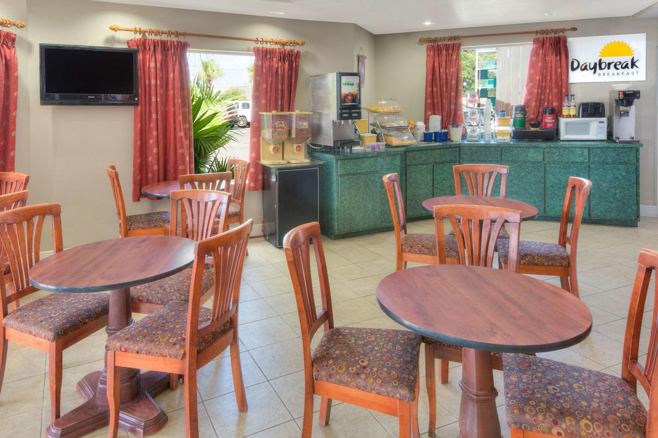 Days Inn By Wyndham Gulfport - thumb 18