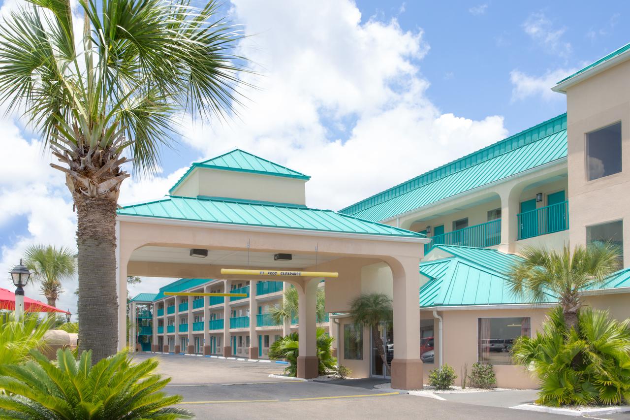 Days Inn By Wyndham Gulfport - thumb 0