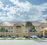 La Quinta by Wyndham Biloxi - Tourism Bookings