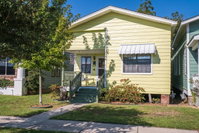 Adorable Bungalow steps to Downtown and the Beach Tourism Bookings