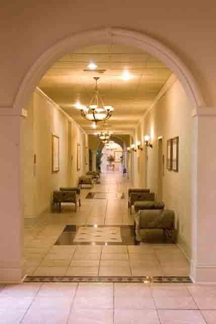 Regency Hotel & Conference Center - thumb 6