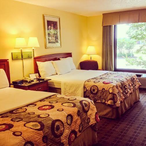 Regency Hotel & Conference Center - thumb 25