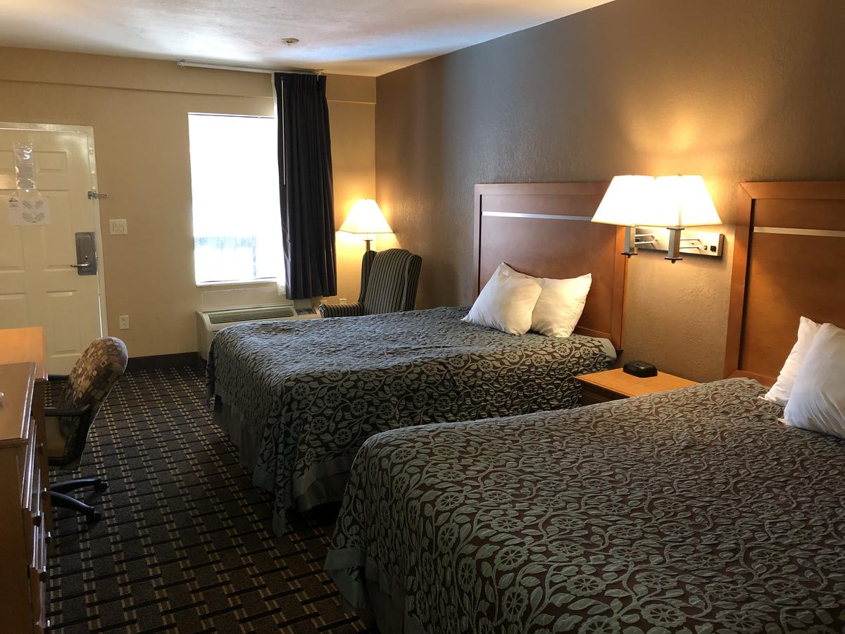 Days Inn By Wyndham Columbus - thumb 22