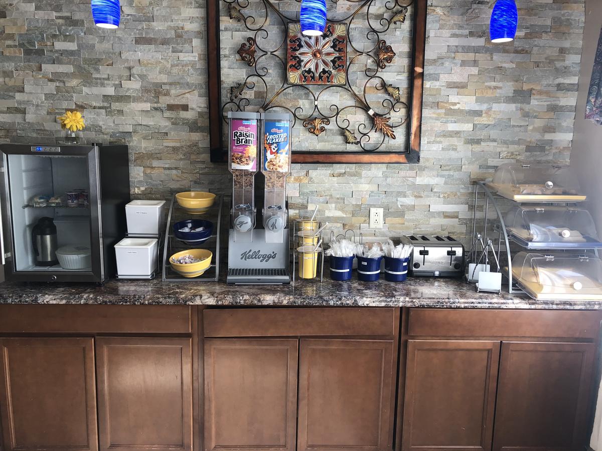 Days Inn By Wyndham Columbus - thumb 5