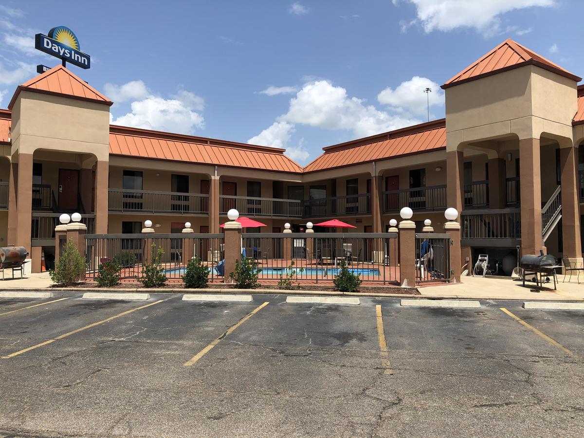 Days Inn By Wyndham Columbus - thumb 19