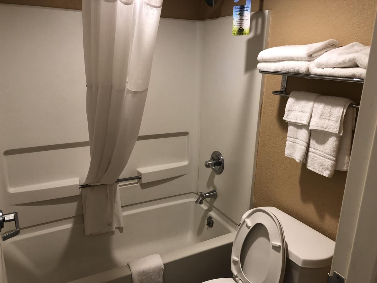 Days Inn By Wyndham Columbus - thumb 39