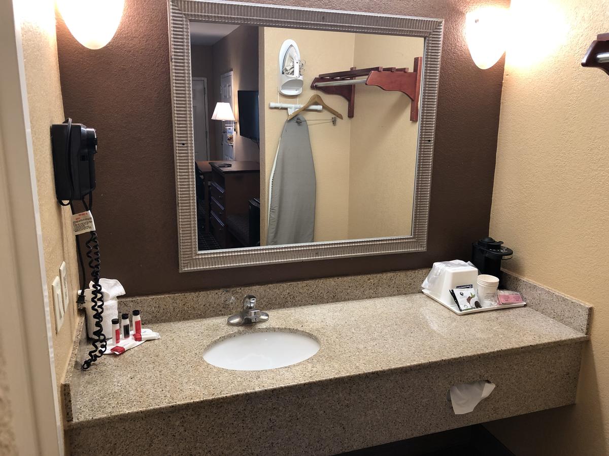 Days Inn By Wyndham Columbus - thumb 38