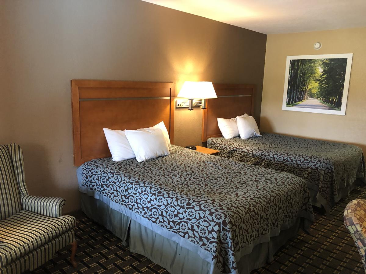 Days Inn By Wyndham Columbus - thumb 10