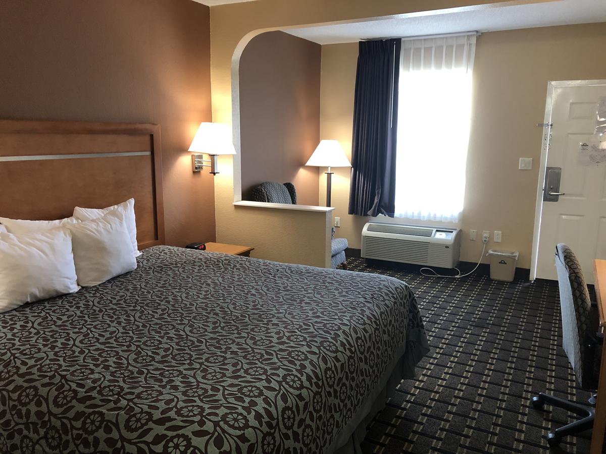 Days Inn By Wyndham Columbus - thumb 43