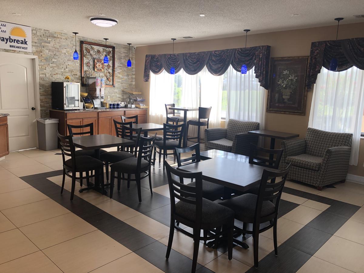 Days Inn By Wyndham Columbus - thumb 6