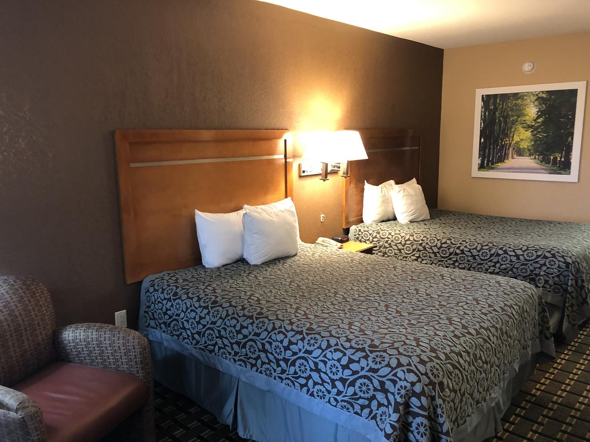 Days Inn By Wyndham Columbus - thumb 41