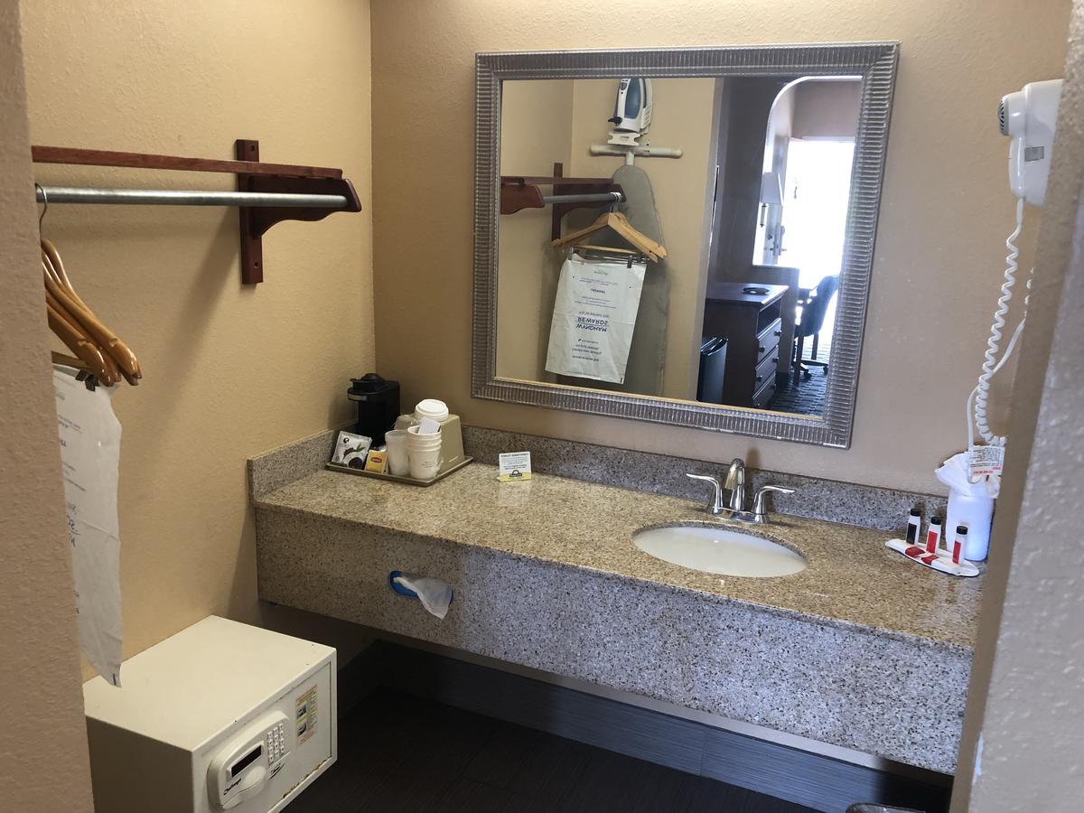 Days Inn By Wyndham Columbus - thumb 15