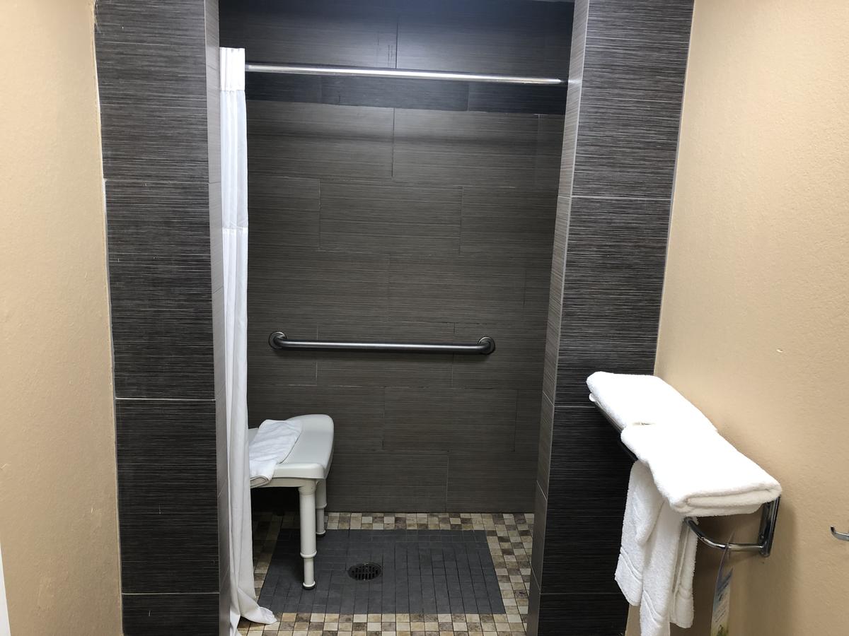 Days Inn By Wyndham Columbus - thumb 36