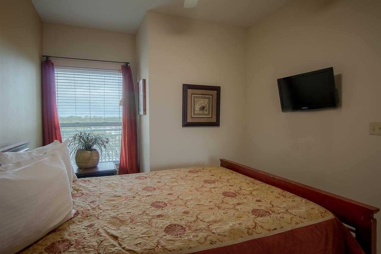 Legacy I 705 - Three Bedroom Apartment - thumb 15