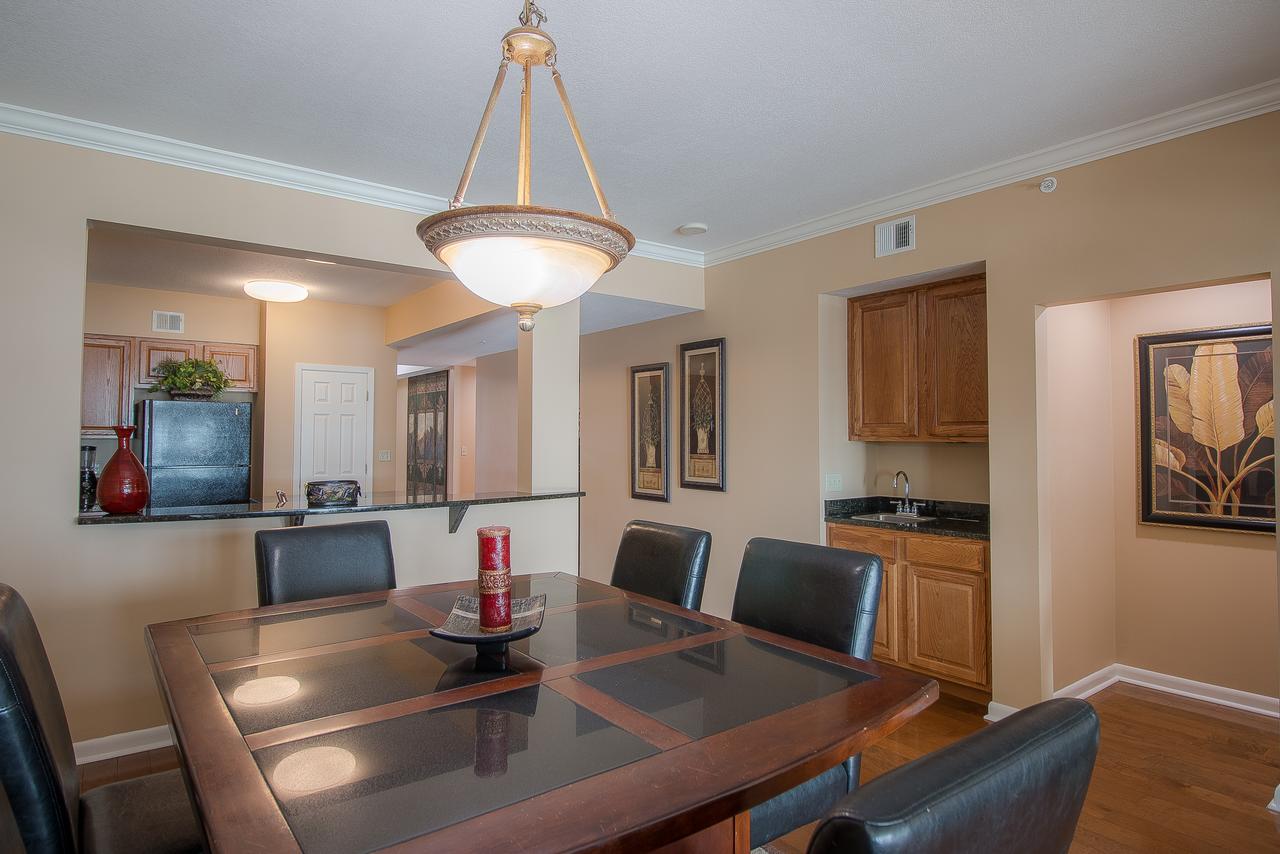 Legacy I 705 - Three Bedroom Apartment - thumb 3