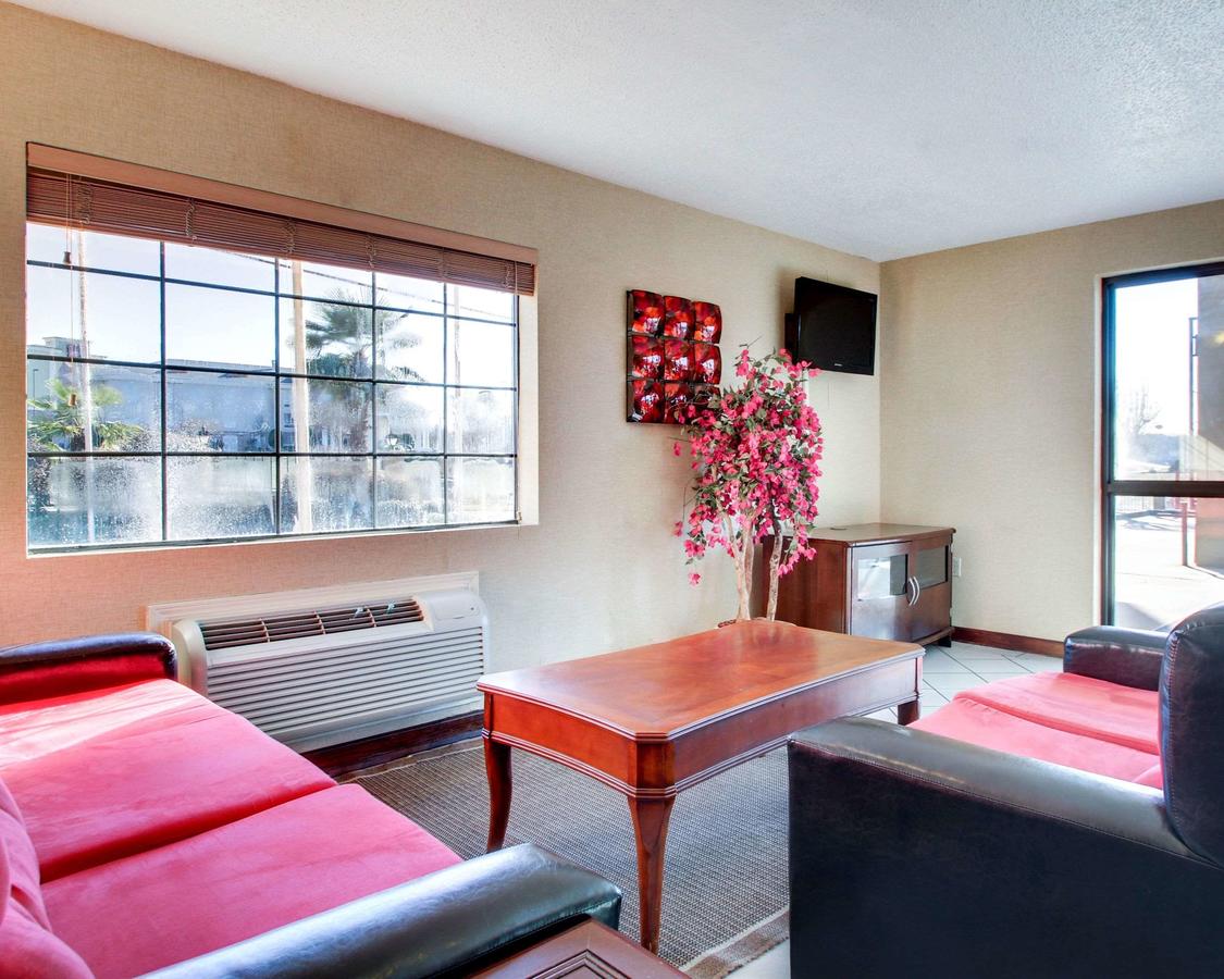 Econo Lodge Vicksburg - thumb 7