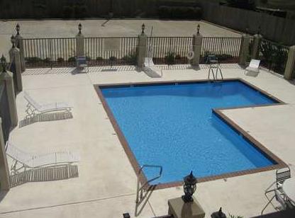 Hampton Inn Canton - thumb 1