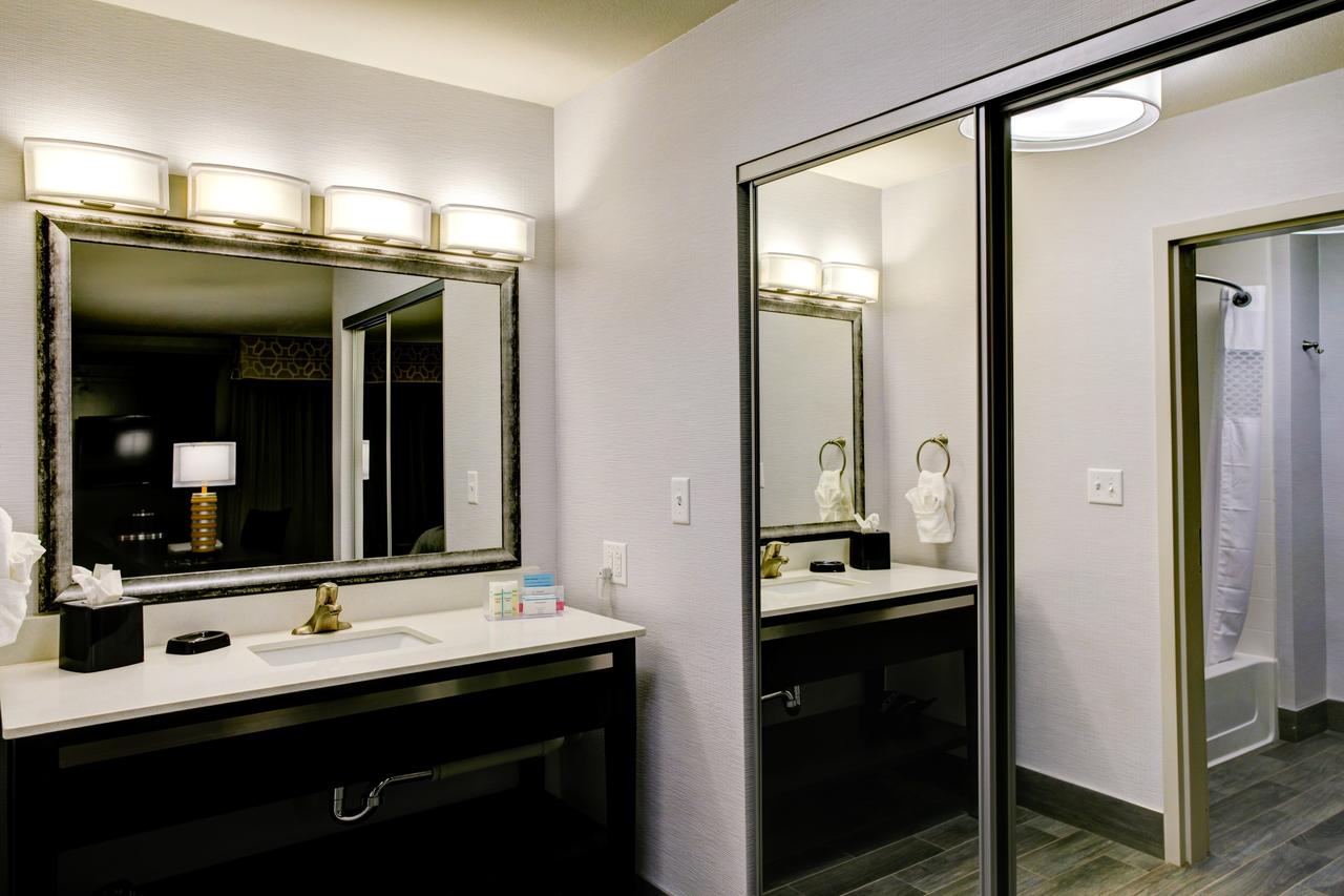 Hampton Inn And Suites Columbus, MS - thumb 16