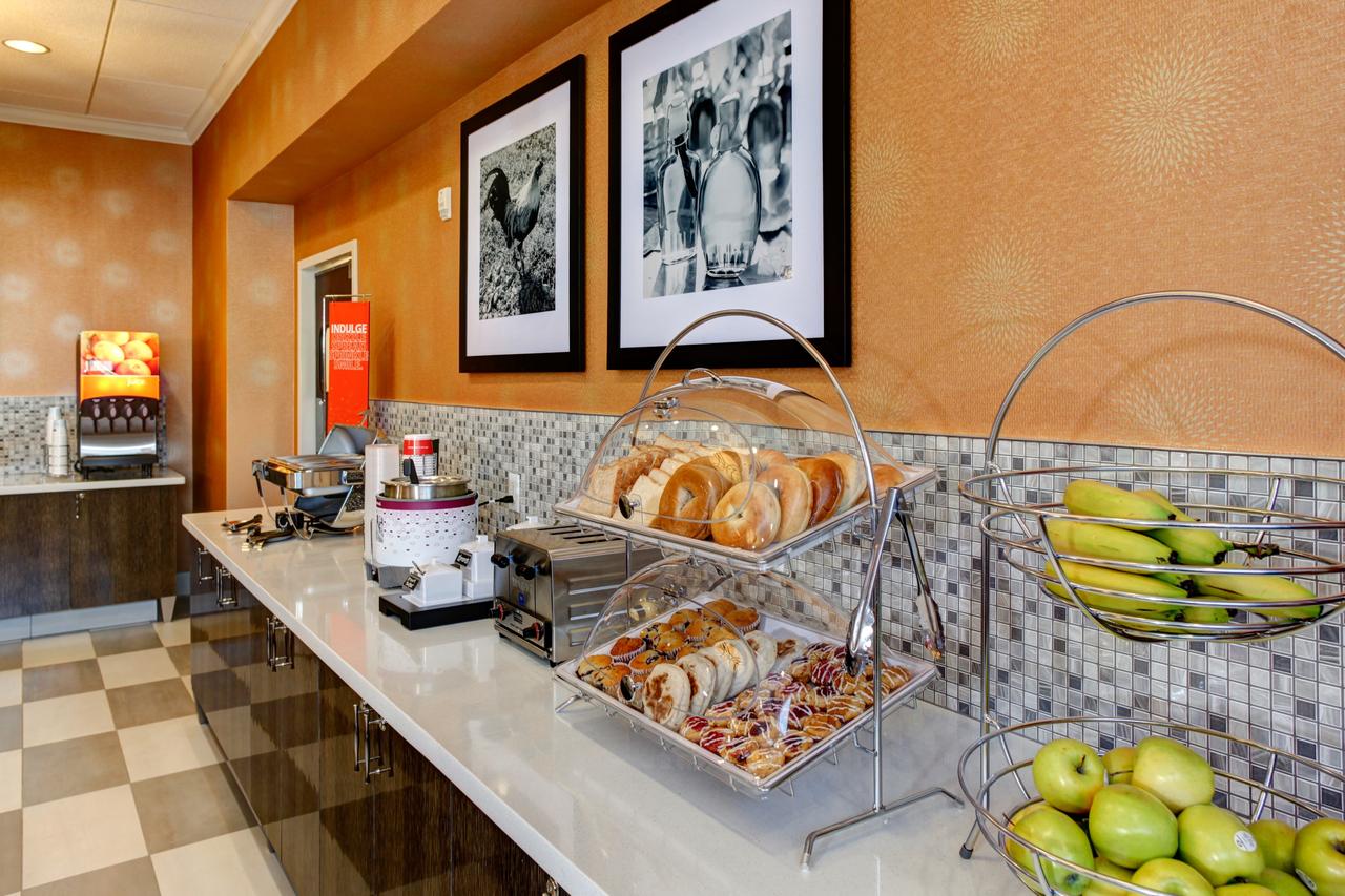 Hampton Inn And Suites Columbus, MS - thumb 25