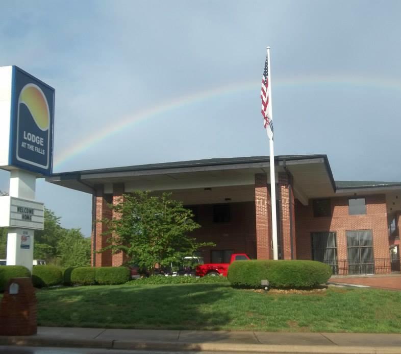 CLIFS Lodge At The Falls - thumb 25