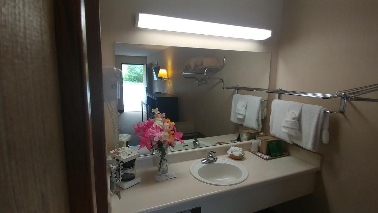 CLIFS Lodge At The Falls - thumb 15