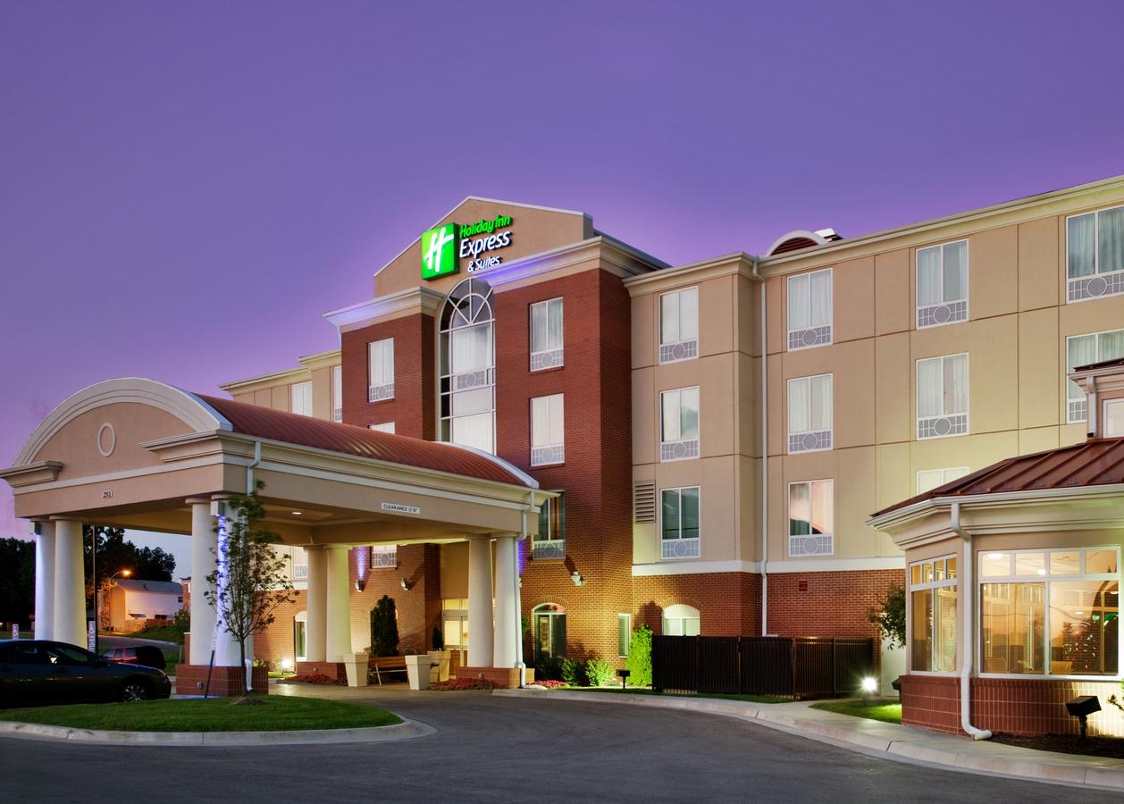 Holiday Inn Express Hotel & Suites Kansas City - Grandview - thumb 26