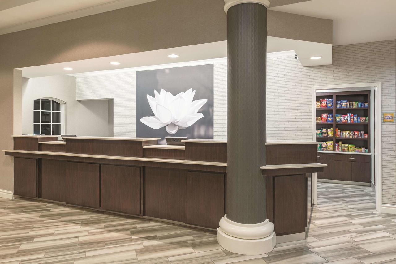 La Quinta By Wyndham St. Louis Westport - thumb 18