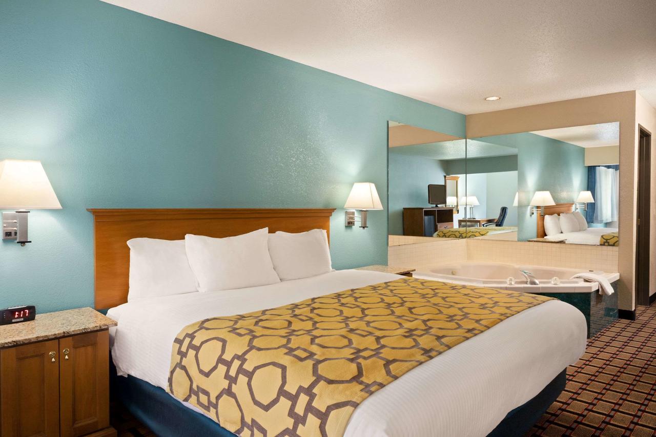 Baymont By Wyndham Warrenton - thumb 24