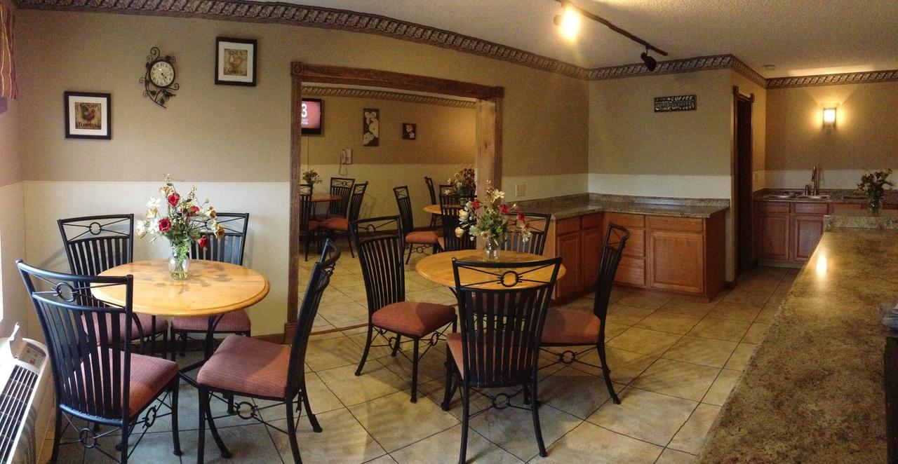 Twelve Oaks Inn - thumb 8