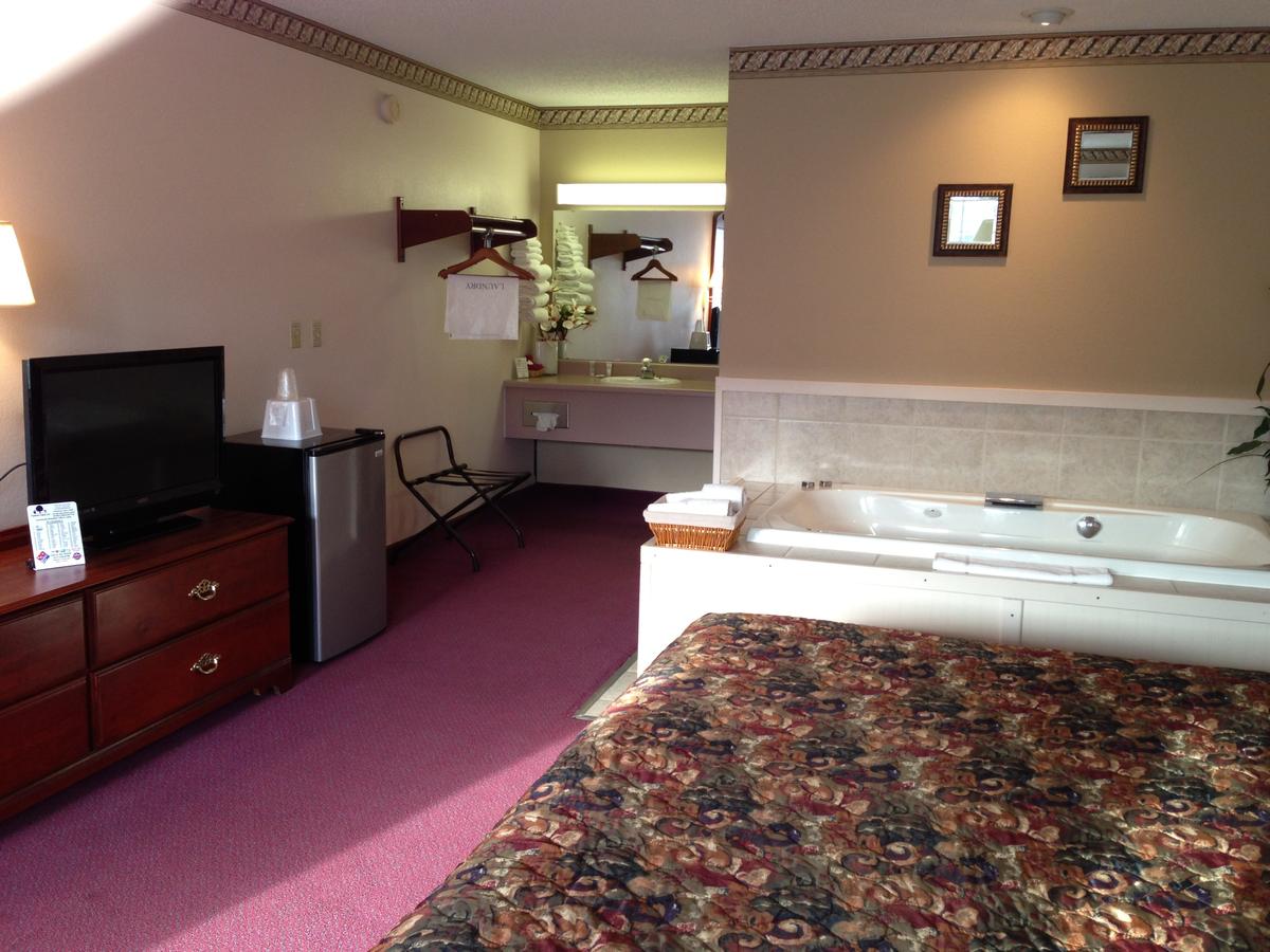 Twelve Oaks Inn - thumb 12