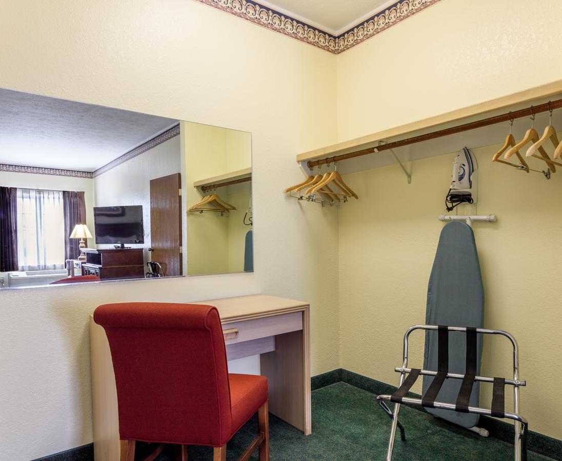 Branson Towers Hotel - thumb 43