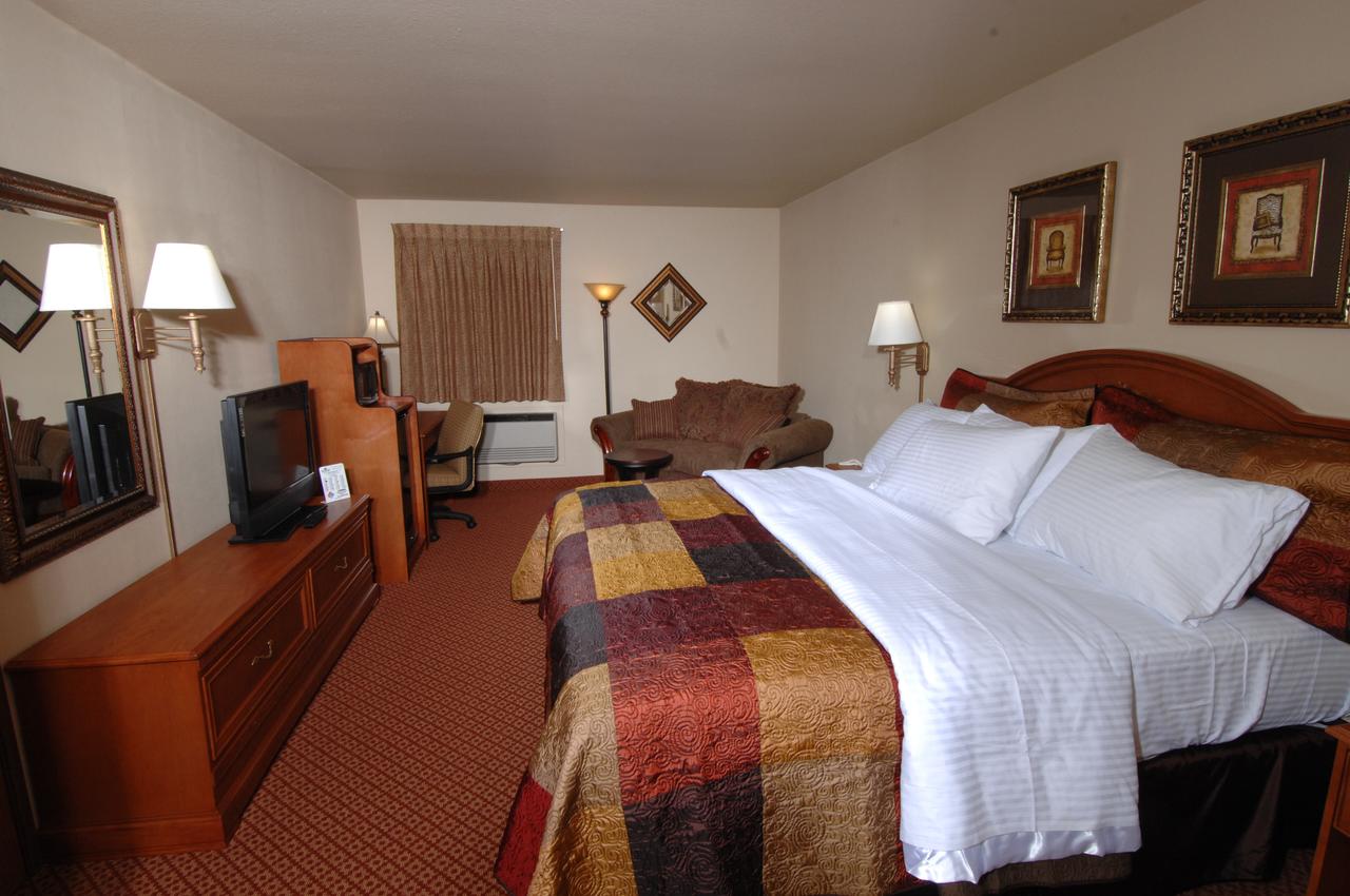 All American Inn & Suites Branson - thumb 0