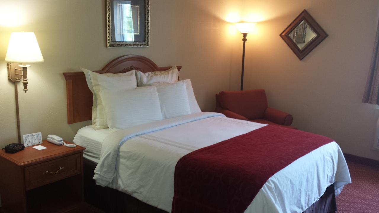 All American Inn & Suites Branson - thumb 16