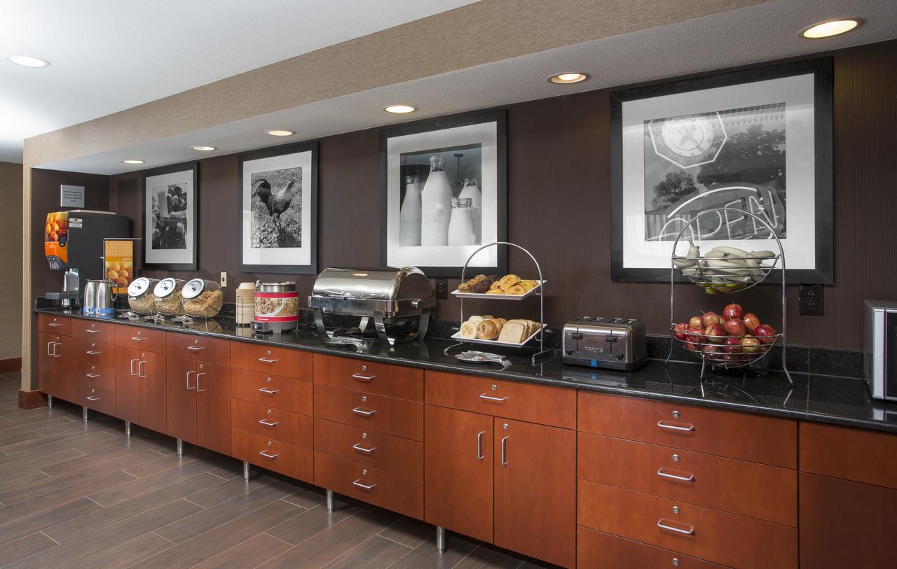 Hampton Inn St. Joseph - thumb 23